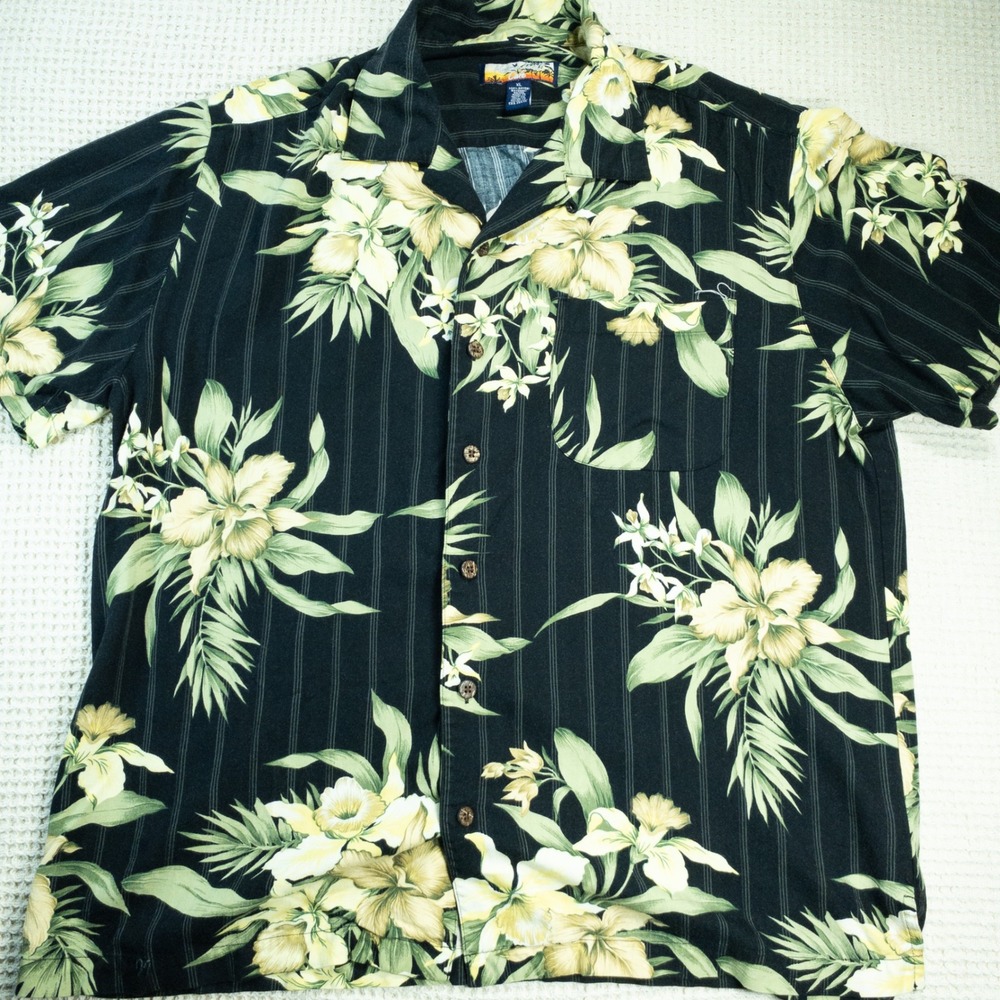 Hilo Hattie Cafe Mens XL Black Floral Tropical Rayon Aloha Camp Shirt Pinstripe